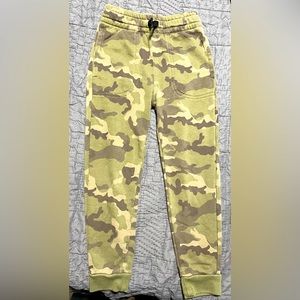 🔥4 for $15🔥 Youth boys camo joggers